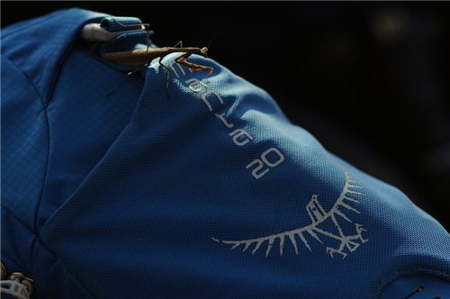 如影随形 细品2013季 Osprey Manta 20L多用途背包