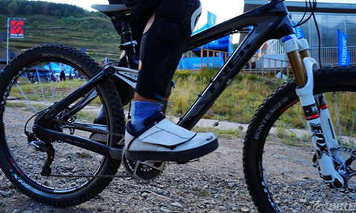 ＂猛禽＂——FIVE TEN（5.10）Raven Downhill车鞋测评